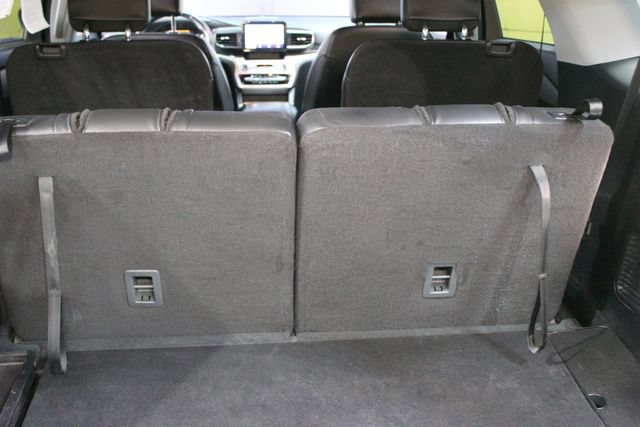Used 2022 Ford Explorer XLT w/ Equipment Group 202A AWD/4WD image 13