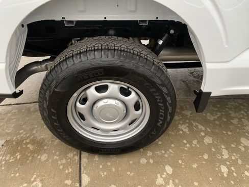 Used 2024 Ford F150 XL image 5