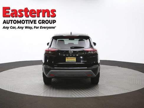 Used 2021 Nissan Rogue SV w/ Premium Package image 40