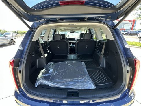 New 2025 Kia Telluride S image 22