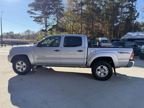 Used 2012 Toyota Tacoma PreRunner image 9