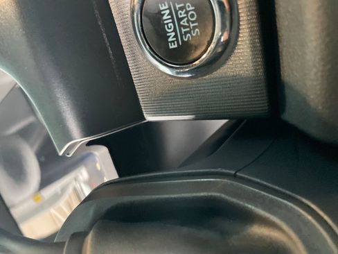 Used 2023 Ford F250 Platinum image 13