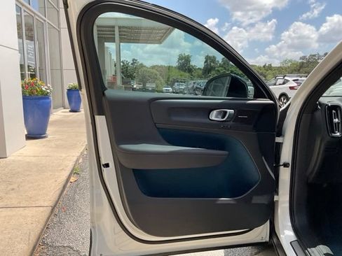 Certified 2023 Volvo C40 P8 Recharge Ultimate AWD/4WD image 10