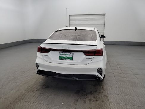 Used 2022 Kia Forte GT-Line w/ GT-Line Technology Package FWD image 7