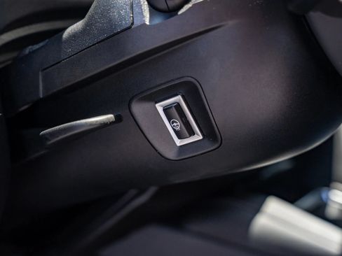 Used 2018 BMW M3 w/ Competition Package RWD image 40