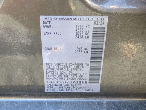 Used 2024 Nissan Altima 2.5 SV image 35