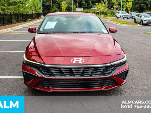 Used 2024 Hyundai Elantra SEL FWD image 9