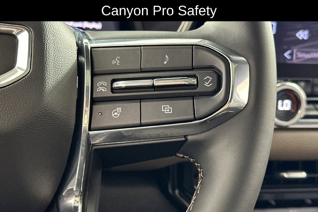 Used 2025 GMC Canyon Denali AWD/4WD image 31