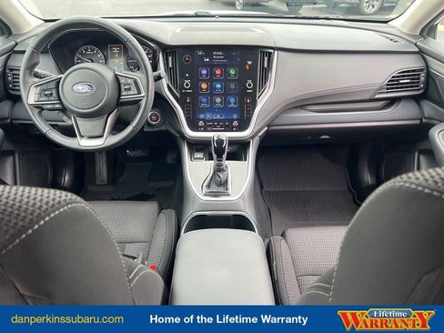 Used 2022 Subaru Outback Premium image 31