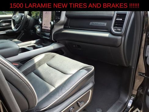 Used 2025 RAM 1500 Laramie AWD/4WD image 9