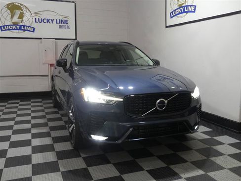 Used 2023 Volvo XC60 B5 Ultimate w/ Climate Package AWD/4WD image 5