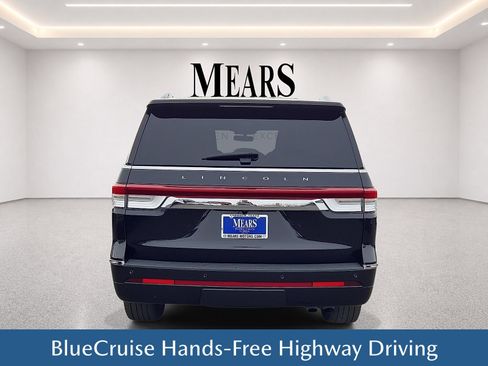 Used 2024 Lincoln Navigator Reserve AWD/4WD image 5
