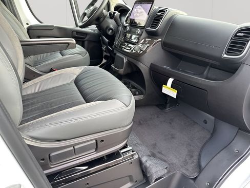 New 2025 RAM ProMaster 2500 w/ Advanced Safety Group image 16