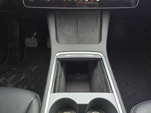 Used 2023 Tesla Model Y Long Range image 25