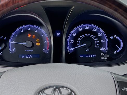 Used 2011 Toyota Avalon Limited FWD image 22