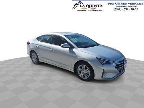 Used 2020 Hyundai Elantra SEL w/ Cargo Package (C1) FWD image 2