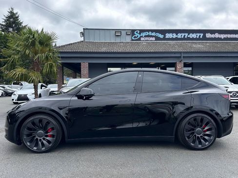 Used 2022 Tesla Model Y Performance AWD/4WD image 3