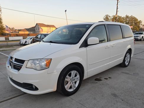 Used 2012 Dodge Grand Caravan Crew w/ Crew Value Pkg image 2