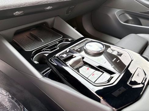 Certified 2025 BMW 530i xDrive 530i xDrive w/ M Sport Package image 28