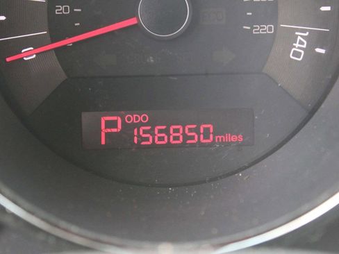 Used 2011 Kia Soul + image 7