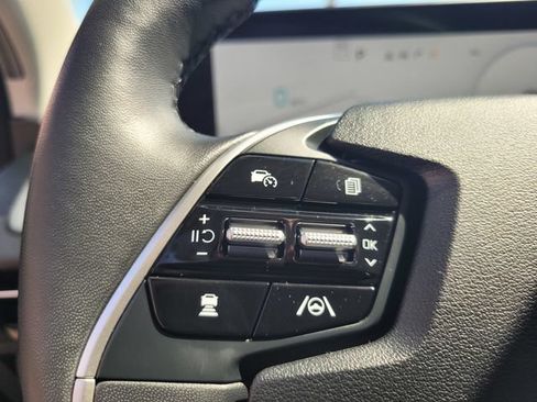 Used 2024 Kia EV6 Light AWD/4WD image 27