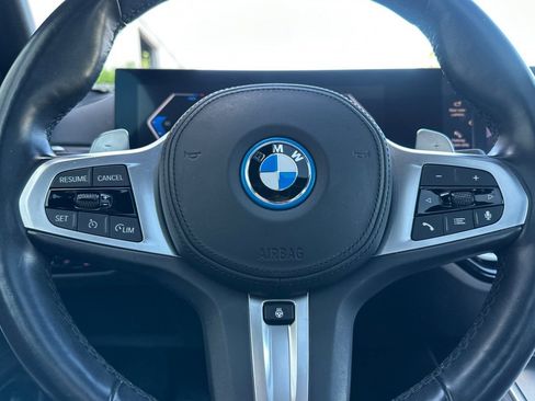 Used 2023 BMW 330e w/ M Sport Package RWD image 21