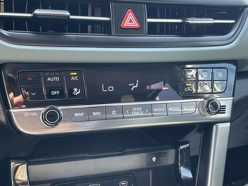 Used 2024 Kia Seltos SX w/ SX Sunroof Package AWD/4WD image 31