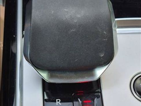 Used 2026 Land Rover Range Rover SE AWD/4WD image 15