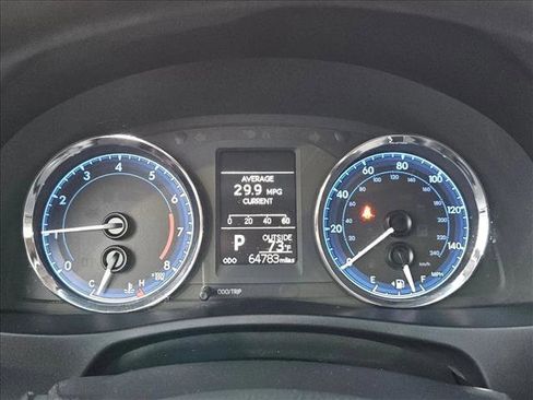 Used 2018 Toyota Corolla LE image 7