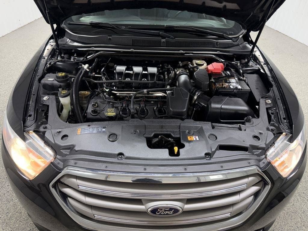 Used 2014 Ford Taurus SEL w/ Equipment Group 201A FWD image 34
