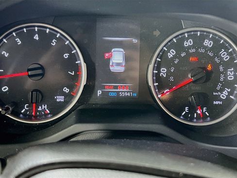 Used 2021 Toyota RAV4 LE FWD image 12