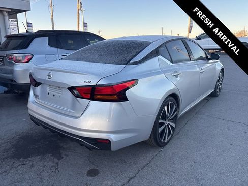 Used 2019 Nissan Altima 2.5 SR image 2