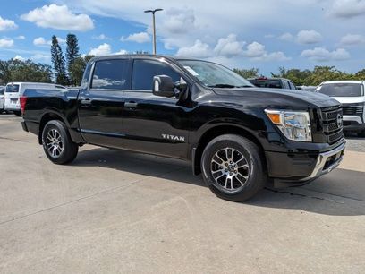 Used 2024 Nissan Titan SV w/ SV Convenience Package