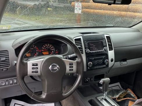 Used 2018 Nissan Frontier SV AWD/4WD image 18