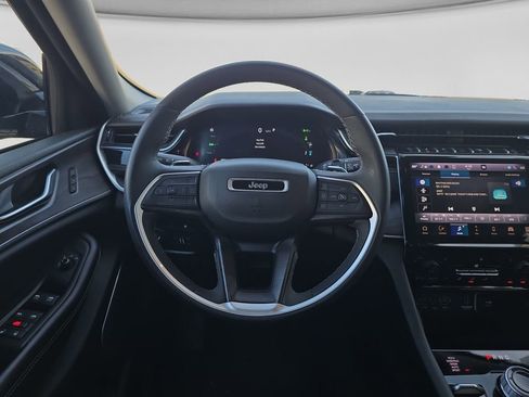 Used 2024 Jeep Grand Cherokee Limited 4xe image 12