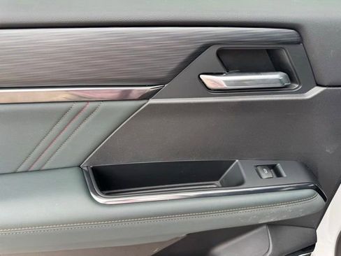 Certified 2025 GMC Acadia AT4 w/ LPO, Floor Liner Package AWD/4WD image 16