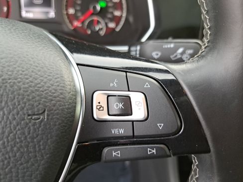 Used 2019 Volkswagen Jetta R-Line image 17