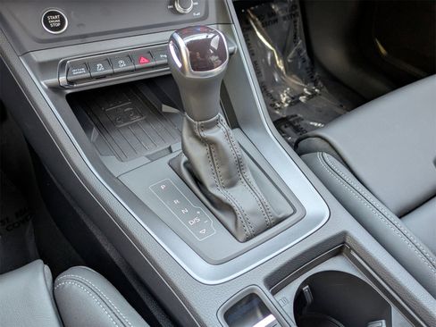 New 2025 Audi Q3 2.0T Premium image 7