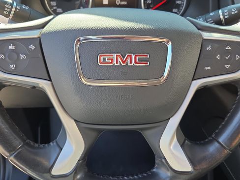 Used 2021 GMC Acadia SLT image 27
