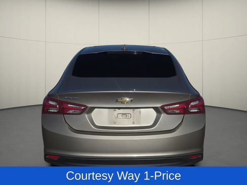 Used 2022 Chevrolet Malibu LT FWD image 8