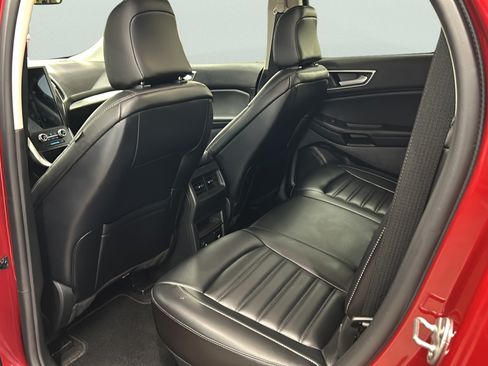 Certified 2024 Ford Edge SEL w/ Convenience Package AWD/4WD image 13