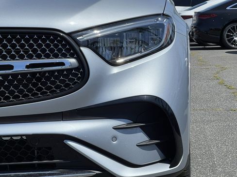 New 2025 Mercedes-Benz GLC 350e 4MATIC image 8