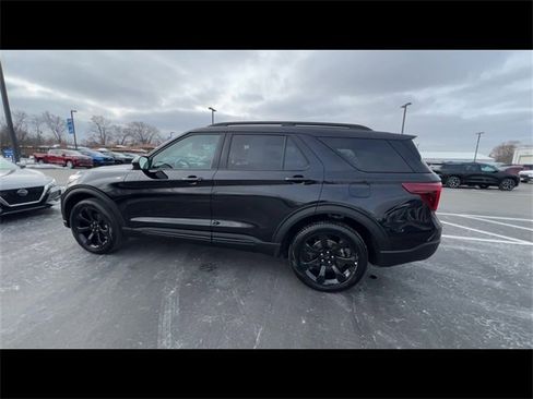 Used 2023 Ford Explorer ST-Line w/ Class IV Trailer Tow Package image 5