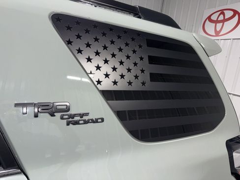 Used 2022 Toyota 4Runner TRD Off-Road Premium w/ TRD Black Wheel Package (TMS) image 44