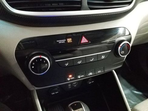 Used 2020 Hyundai Tucson SE image 8