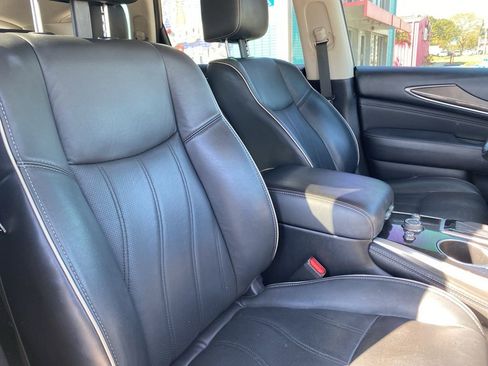 Used 2020 INFINITI QX60 Luxe w/ Essential Package image 17