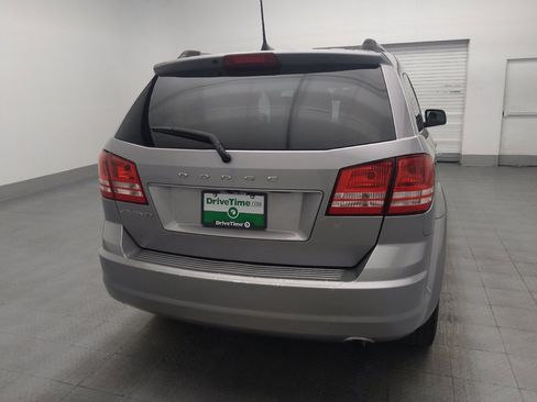 Used 2018 Dodge Journey SE w/ Connectivity Group FWD image 7