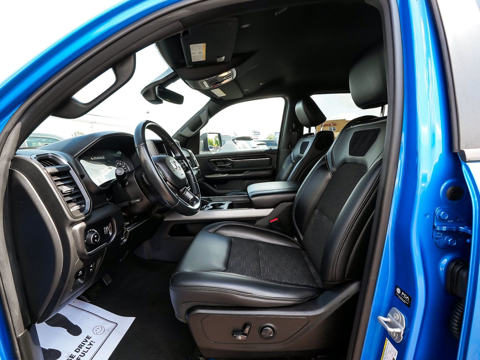 Used 2023 RAM 1500 Big Horn AWD/4WD image 30