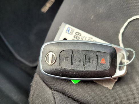 Used 2025 Nissan Sentra S FWD image 28