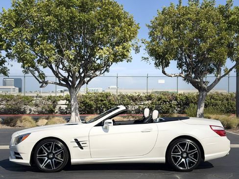 Used 2015 Mercedes-Benz SL 550 image 14